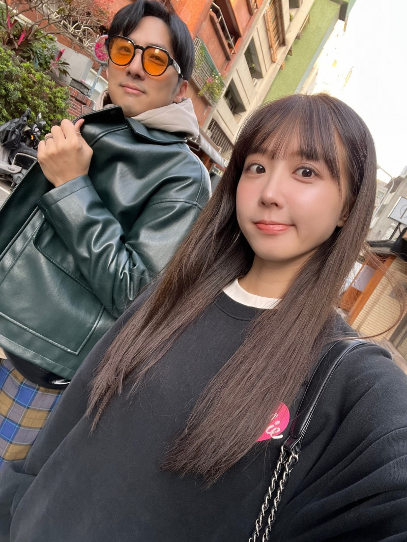 洪詩（右）、李運慶結婚邁入第3年。（翻攝自臉書）