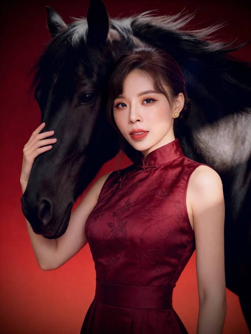 鍾綺的音樂風格主要以台語結合英語創作為特色。（翻攝自IG）