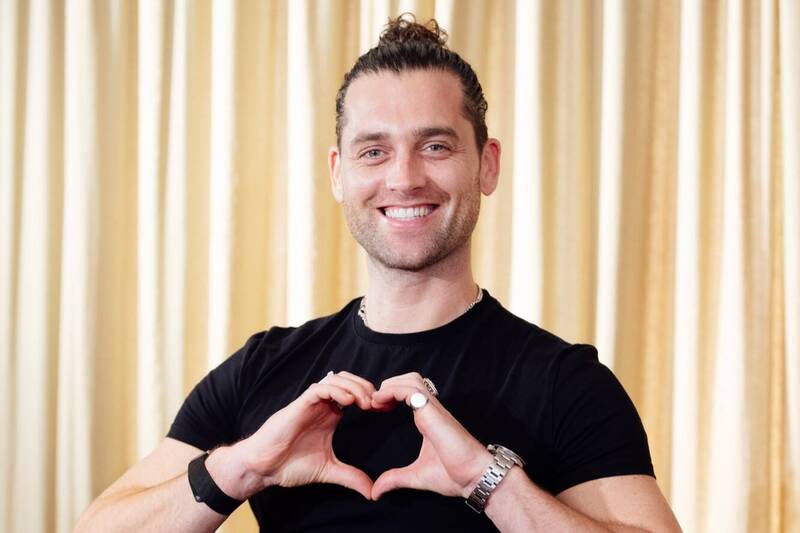 從喜來登散步到101！《悲慘世界》男星來台最愛西瓜汁