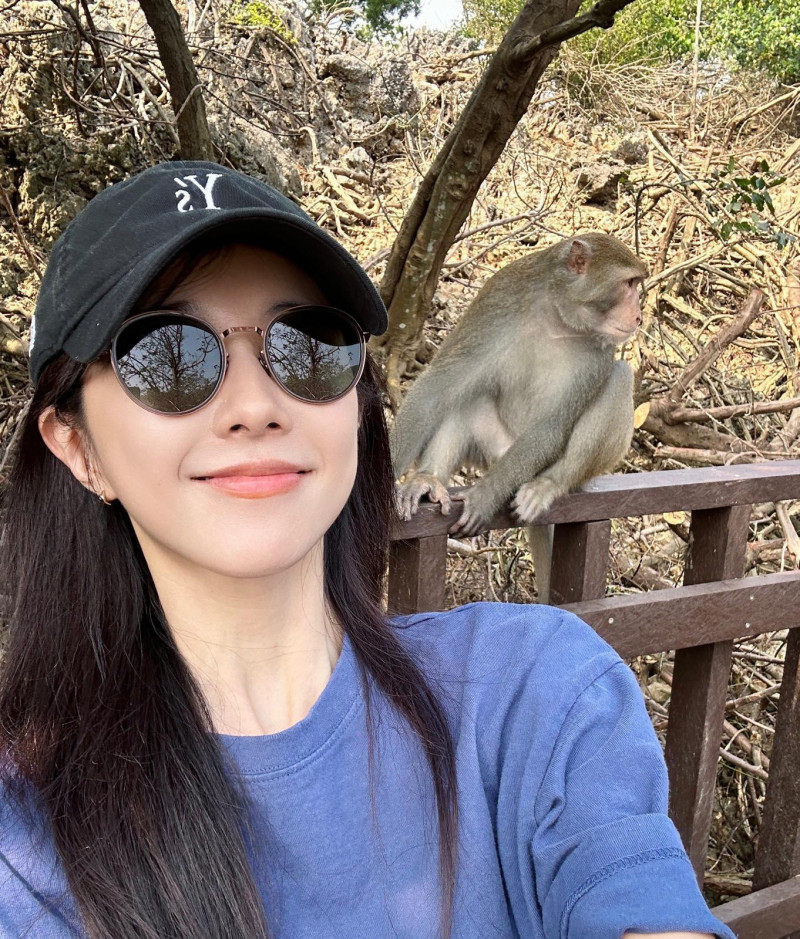 邵雨薇非常喜歡猴子。（Disney+提供）