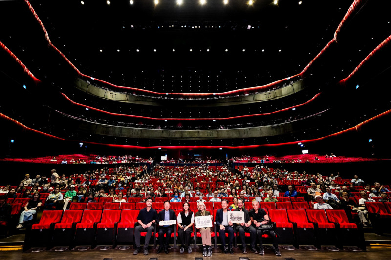 《讓建築歌唱～徐亞英的交響人生》重返高雄衛武營舉行首映會。（牽猴子提供）