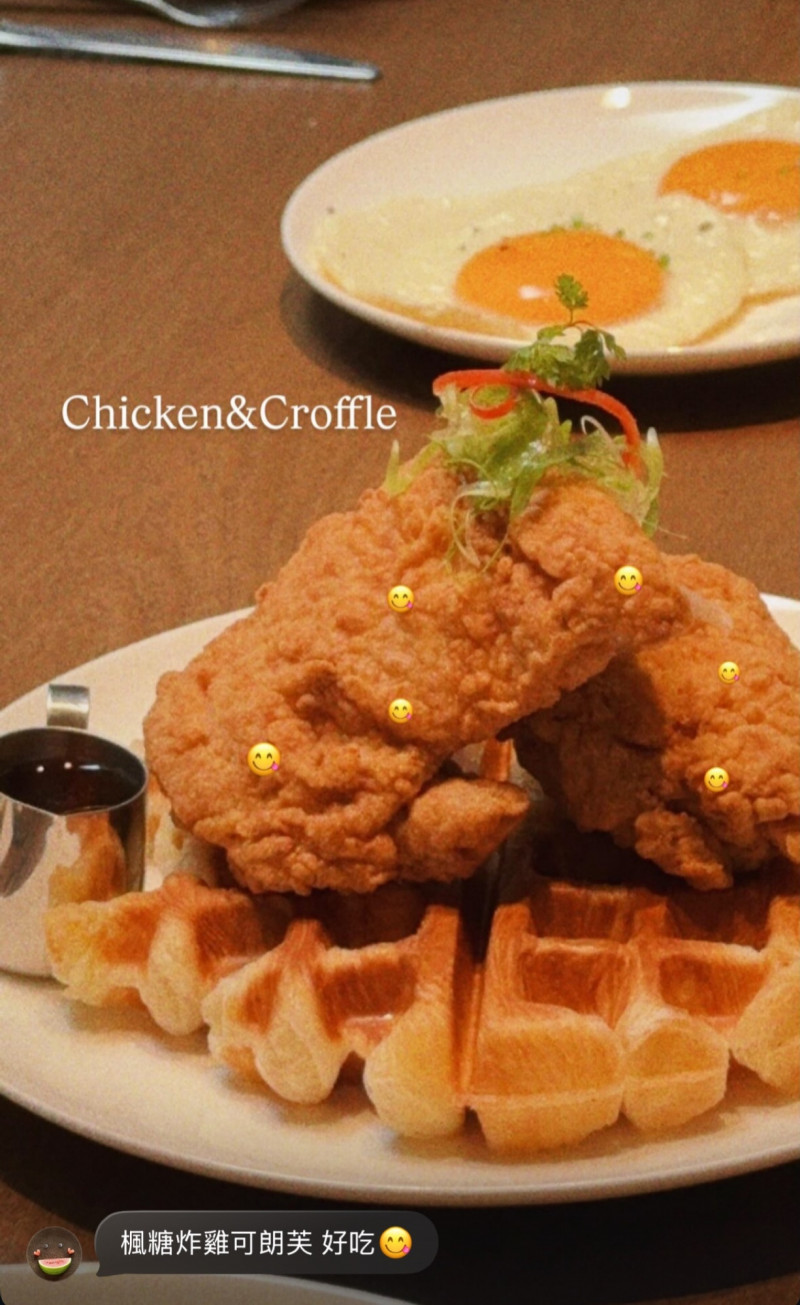 田馥甄大讚楓糖炸雞可朗芙好吃。（翻攝自IG）
