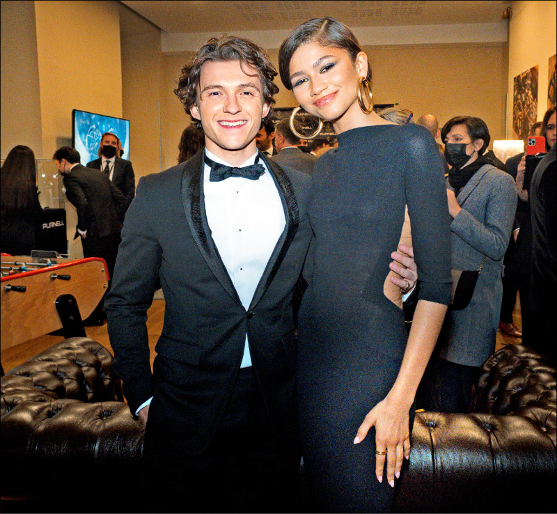 湯姆霍蘭德（左）、辛蒂亞傳出已經結婚。（索尼影業提供）