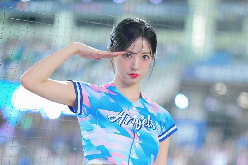 「釜山女神」李晧禎近日參與遊戲廣告拍攝。（翻攝自IG）