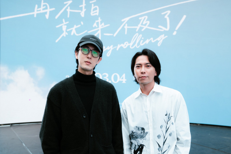 邱昊奇（左）和張佑維是《再不拍就來不及了！》的導演。（好咖文創X世新大學提供）