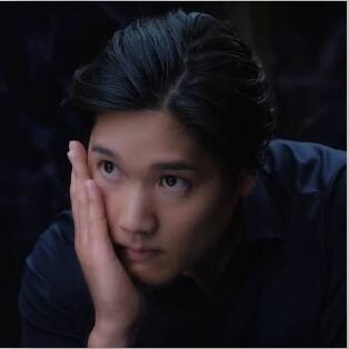 大谷翔平拍美妝廣告，有種可愛的感覺。（翻攝自IG）