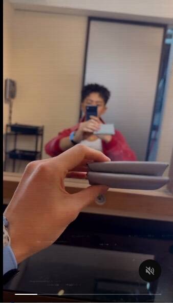 柯震東找回皮包，開心的拍下道謝影片。（翻攝自Threads）