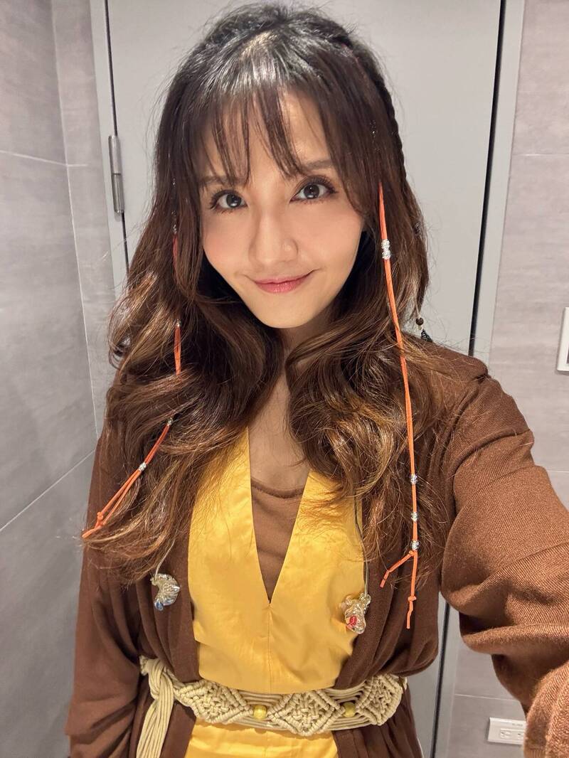 李宣榕為了一隻柴犬四處奔波，並拜託大家幫忙趕快找到主人。（翻攝自臉書）