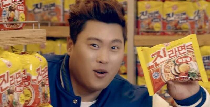 「怪物左投」柳賢振帶言的大多是食品，形象親切，深入人心。（翻攝自YouTube）