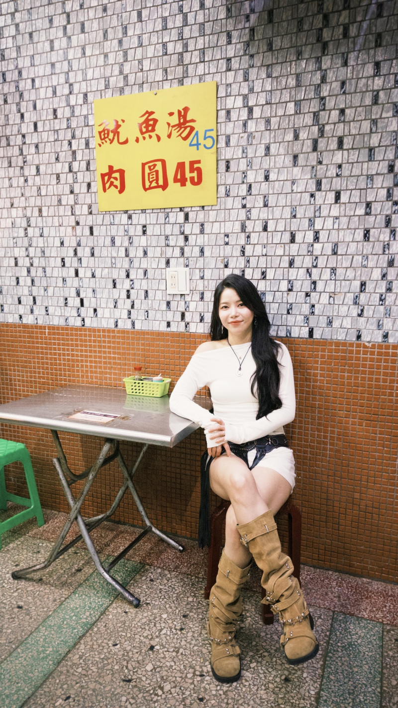 韓大咖女星基隆巷口吃美食！與台灣網紅同遊「連喊好吃」