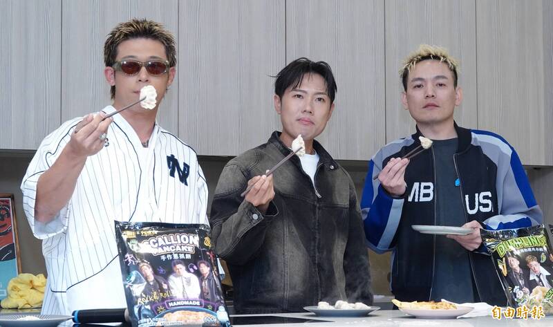 玖壹壹宣告跨足冷凍食品新領域，推出聯名水餃。（記者潘少棠攝）