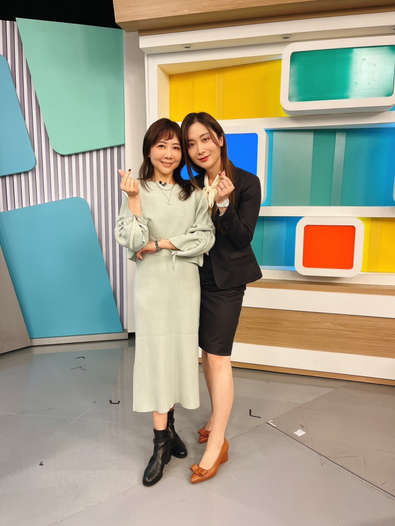 雪兒看著陳樂涵變漂亮，自己剛生完小孩還在餵奶，心情很矛盾。（和展影視提供）