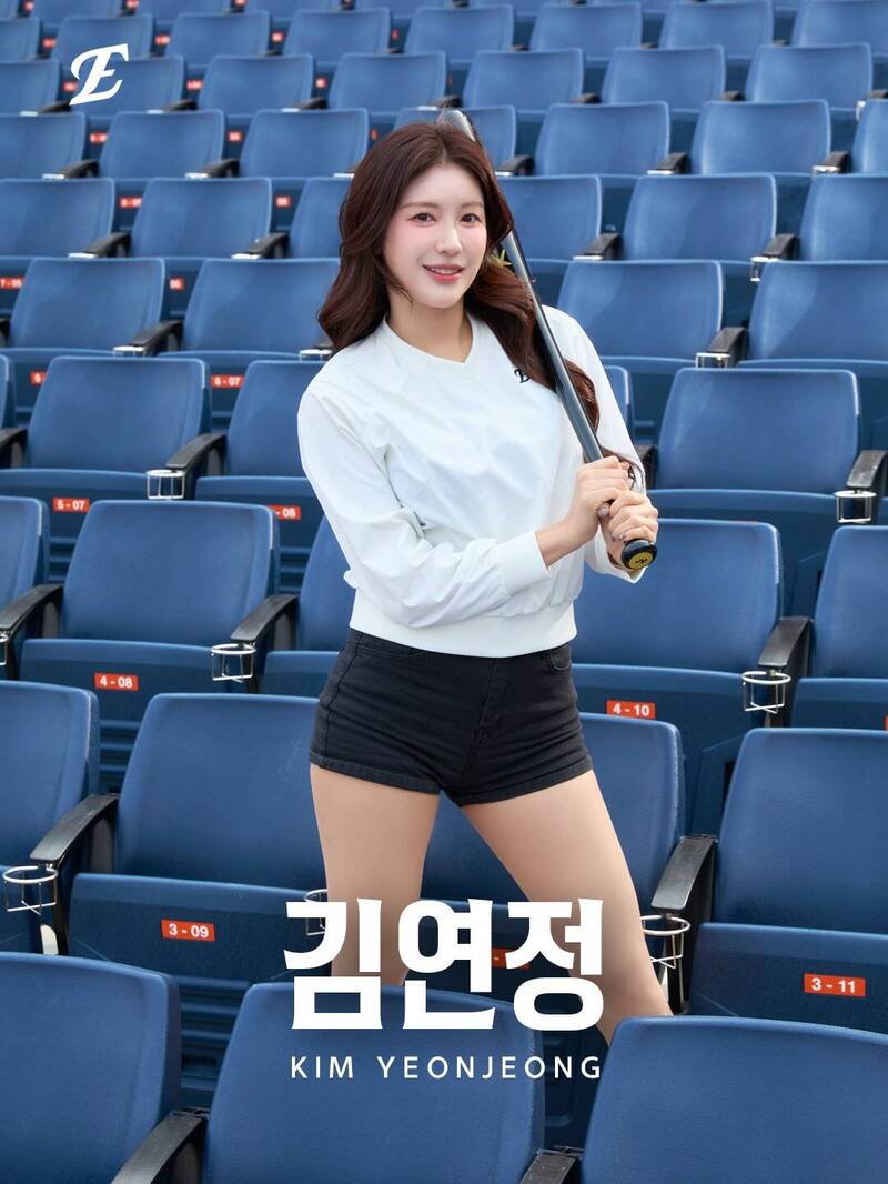 韓華鷹啦啦隊長隊長金娟婷被韓國球迷稱為「棒球三大女神」之一。（翻攝自IG）