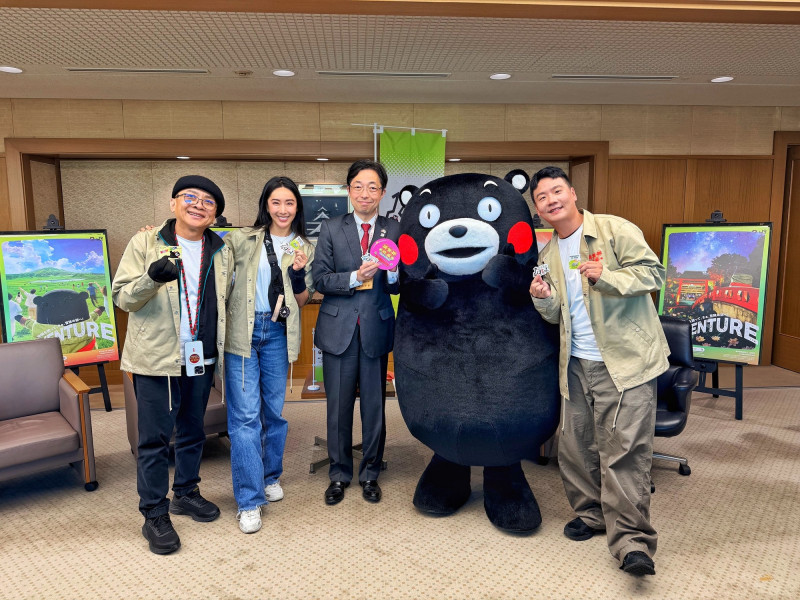 《請世界吃桌》熊本開桌，熊本熊現身嗨翻。（三立提供）