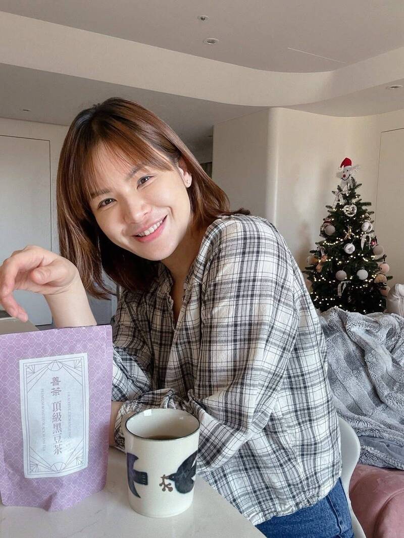 陳沂的人生宗旨就是「Money is everything」。（翻攝自臉書）