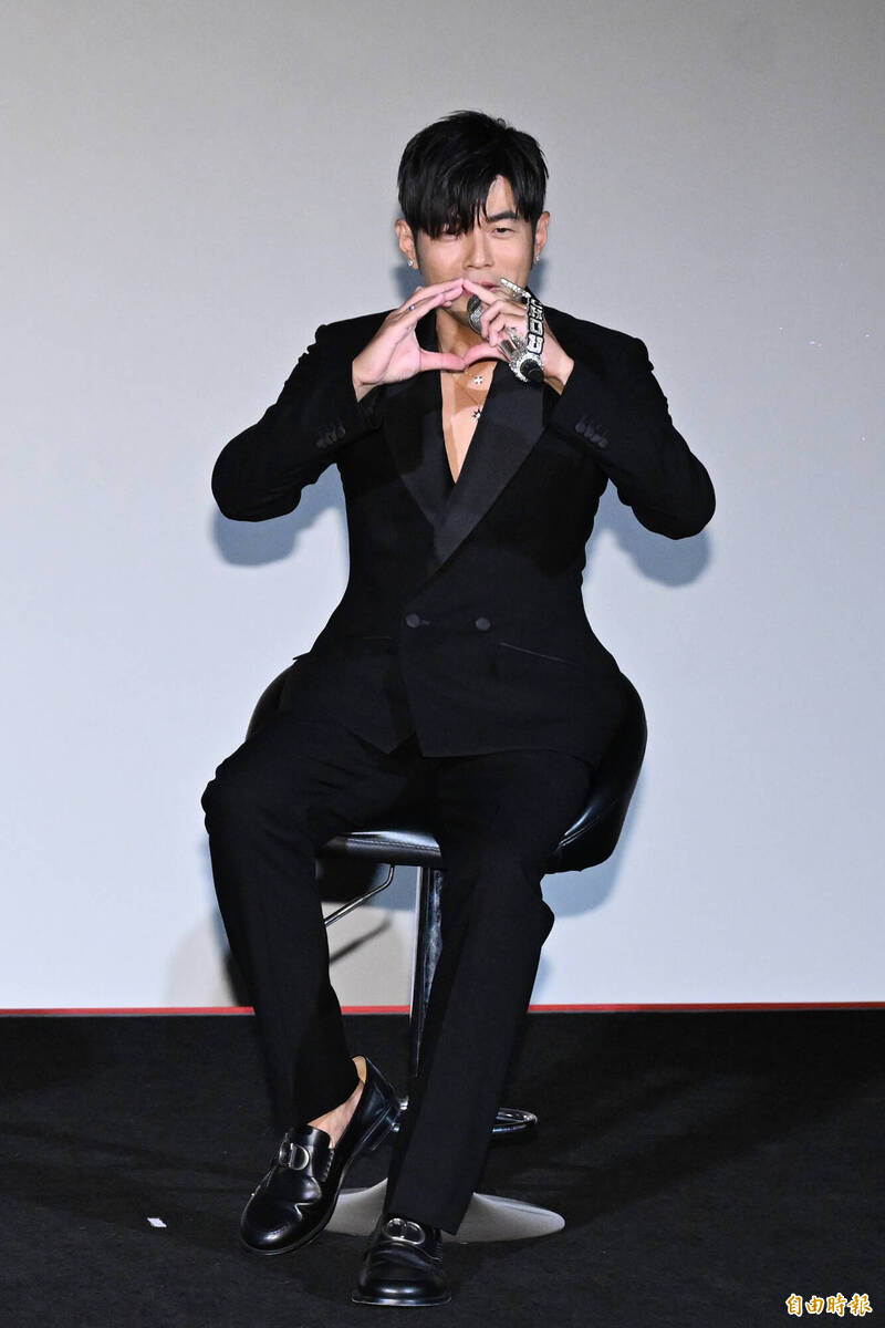 周杰倫出席新專輯記者會和MV首映會。（記者胡舜翔攝）