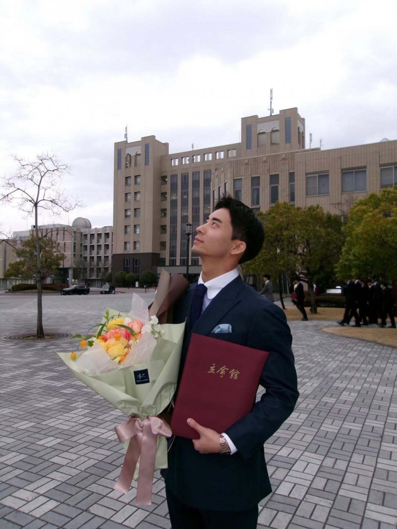 《我的咖啡男友2》成員波米（ボミ）近日宣布從立命館大學畢業。（翻攝自IG）