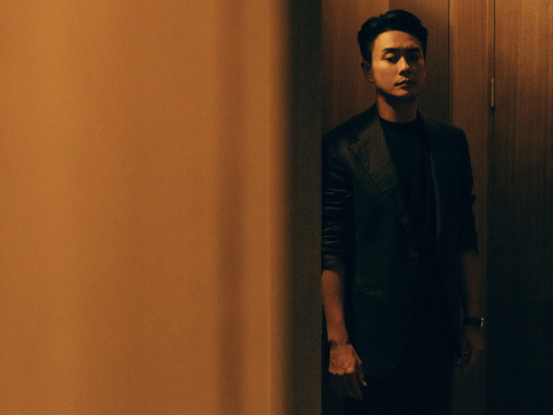 帥臉全是算計！港劇男神徹底黑化 「皮笑肉不笑」監控嬌妻