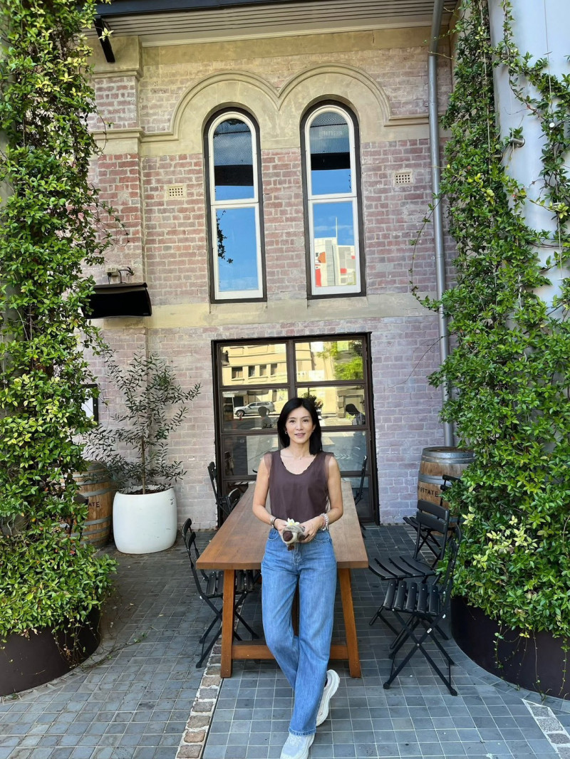 51歲的楊采妮看來凍齡依舊。（翻攝臉書）