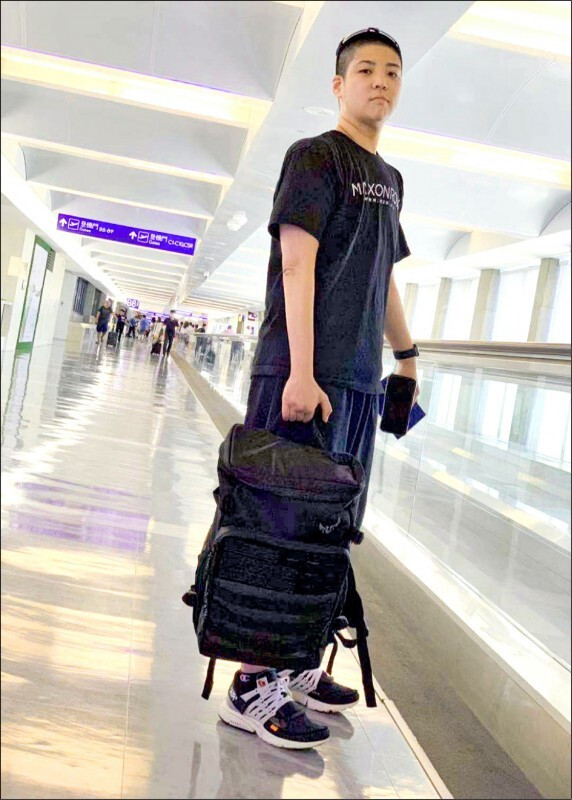 《星光》戴安娜切乳半變性 改名近況曝光擁有全新身份