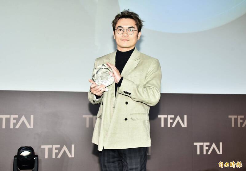 潘客印透露新作品將聚焦在新住民二代的故事，目前還在修改劇本階段。（記者陳奕全攝）