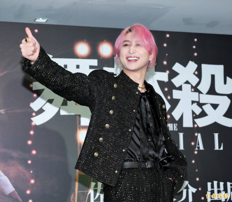 佐久間大介比出讚，一定是對我比。（記者王文麟攝）