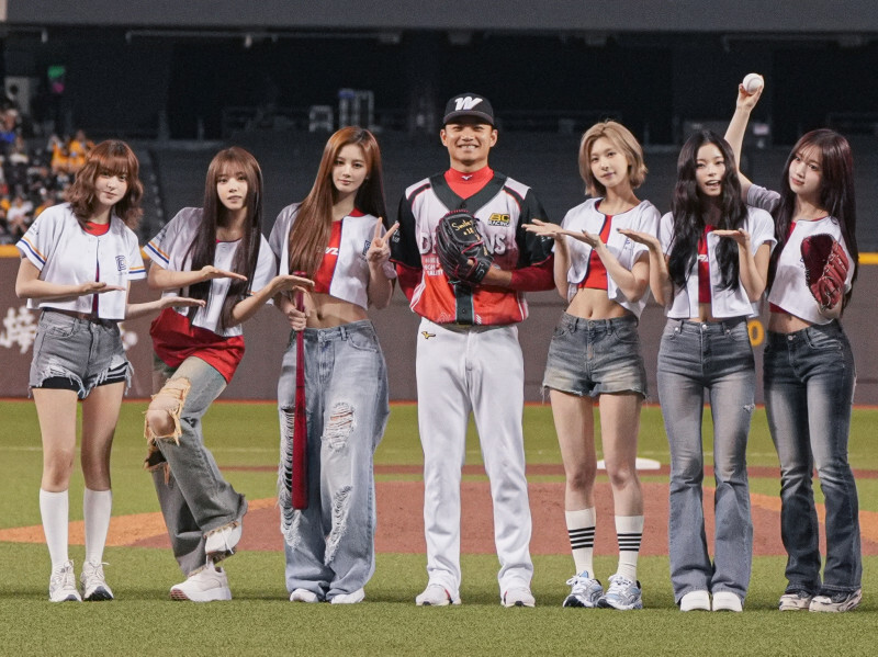 接棒TWICE！NMIXX宣布來台「開萬人專場」 粉絲暴動：終於等到了