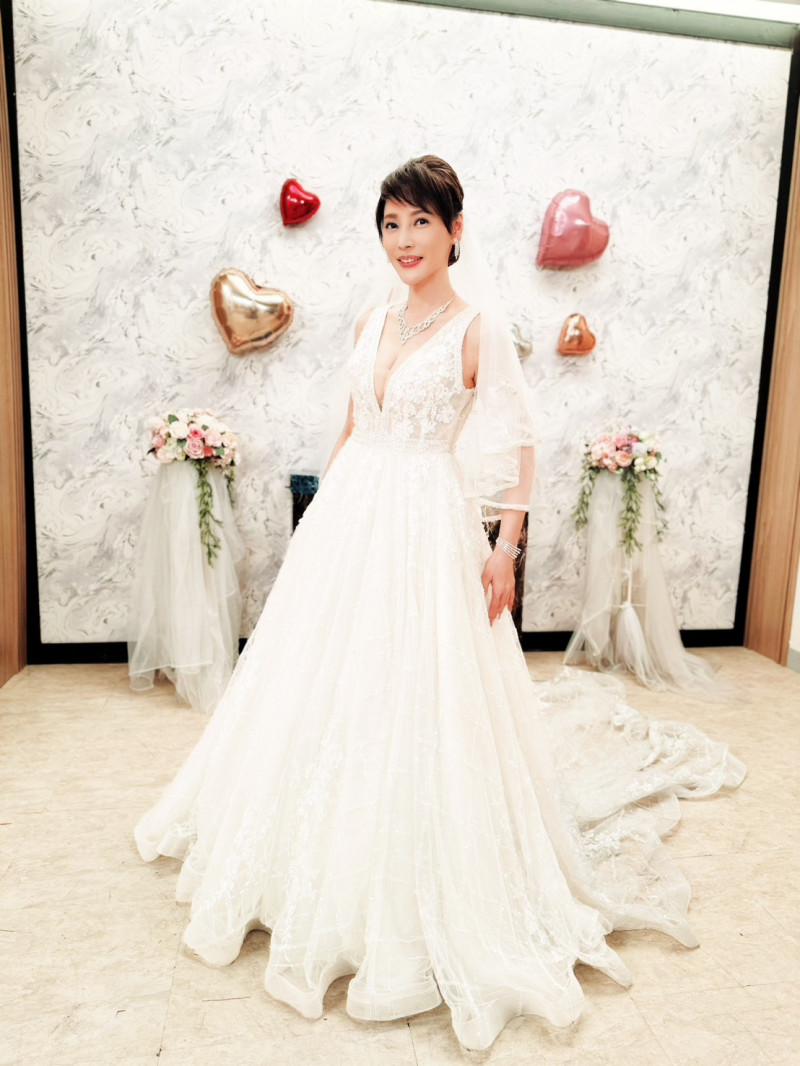 李沛綾在《豆腐媽媽》調包新娘。（民視提供）