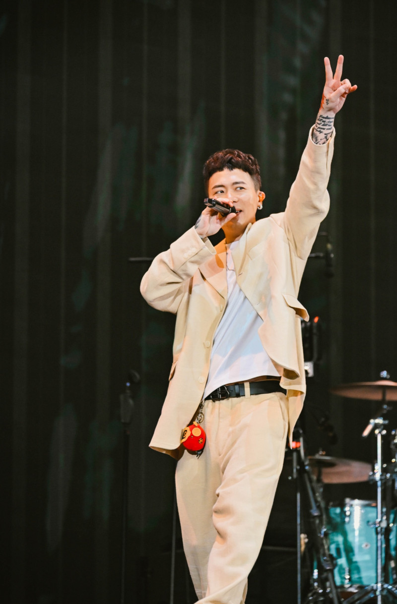 五月天香港開唱！嘉賓宣布重磅消息…粉絲嗨翻了