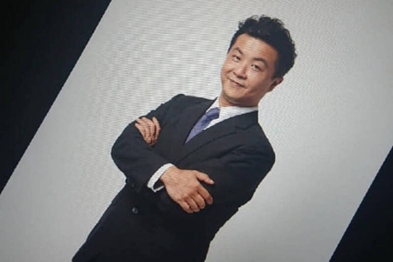 網紅律師呂秋遠發文打臉柯文哲。（翻攝自臉書）