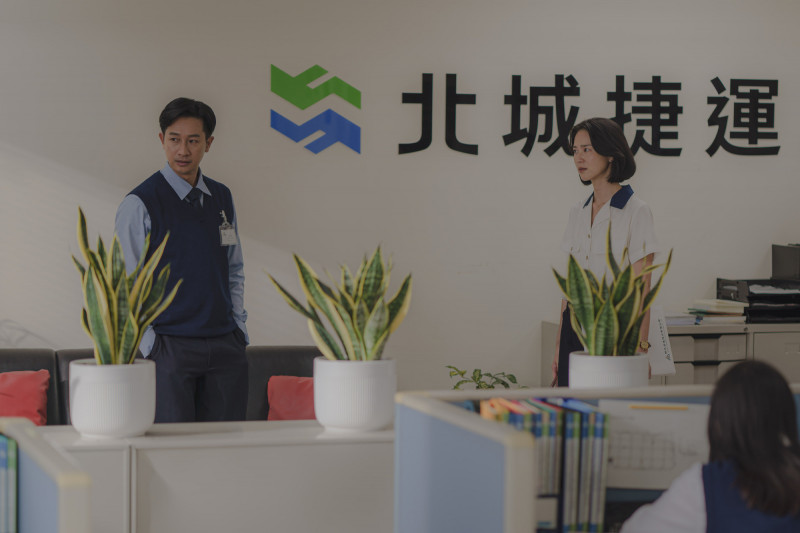 Darren驚傳遭「武士刀附身」性情大變 揭童年詭異發燒內幕：全家人嚇壞