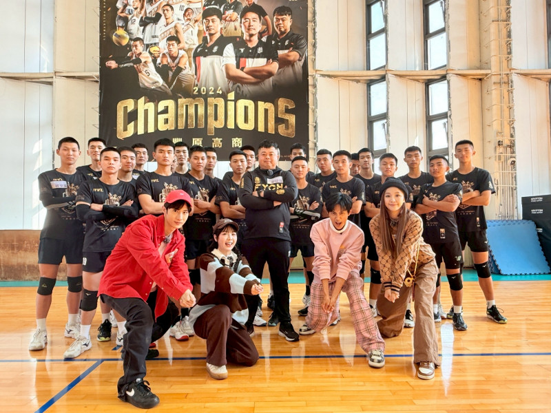 籃籃錄影遇狀況！急衝做人工呼吸 「手臂斷掉」全場混亂