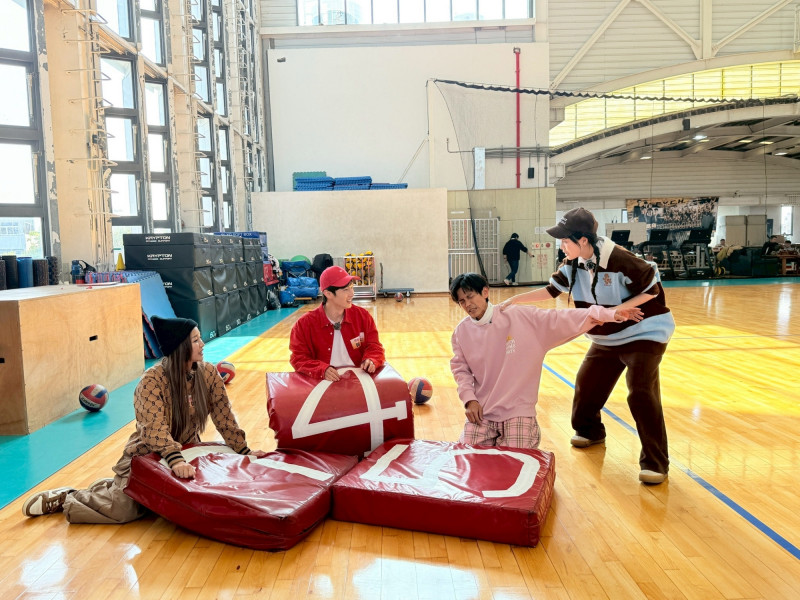 賴慧如（左起）、阿本、阿翔、籃籃。（民視提供）