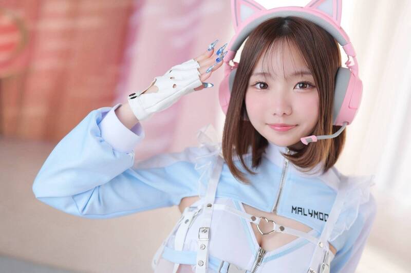 AV女優拚當OL慘敗 崩潰揭內幕：沒有成功