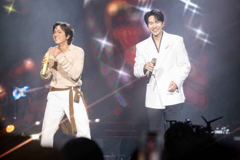 李洪基（左）、李昇基在高雄合體開唱。（SYL TW提供）