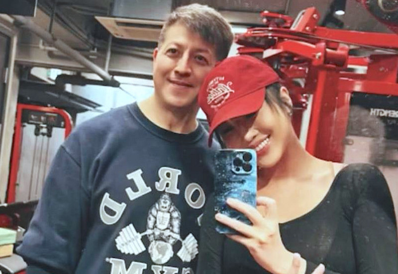 父女戀破局！58歲男星認愛小21歲千金 「只撐2個月」分手內情全說了