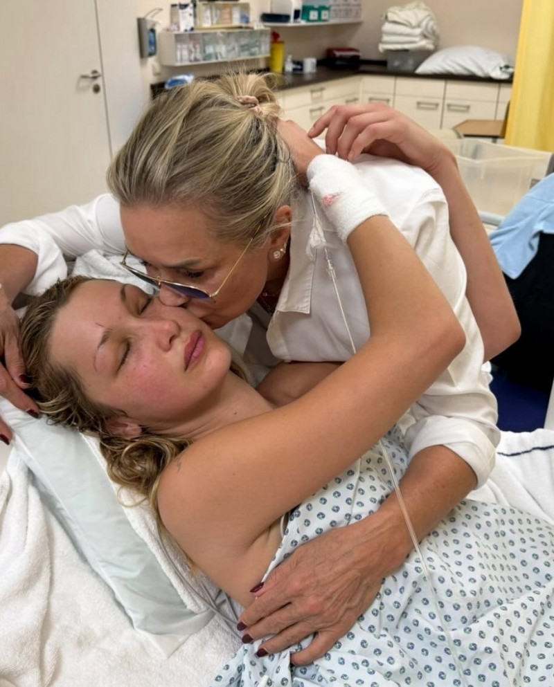 貝拉哈蒂德2012年被診斷罹患萊姆病，母親與弟弟也曾是患者。（翻攝自IG）