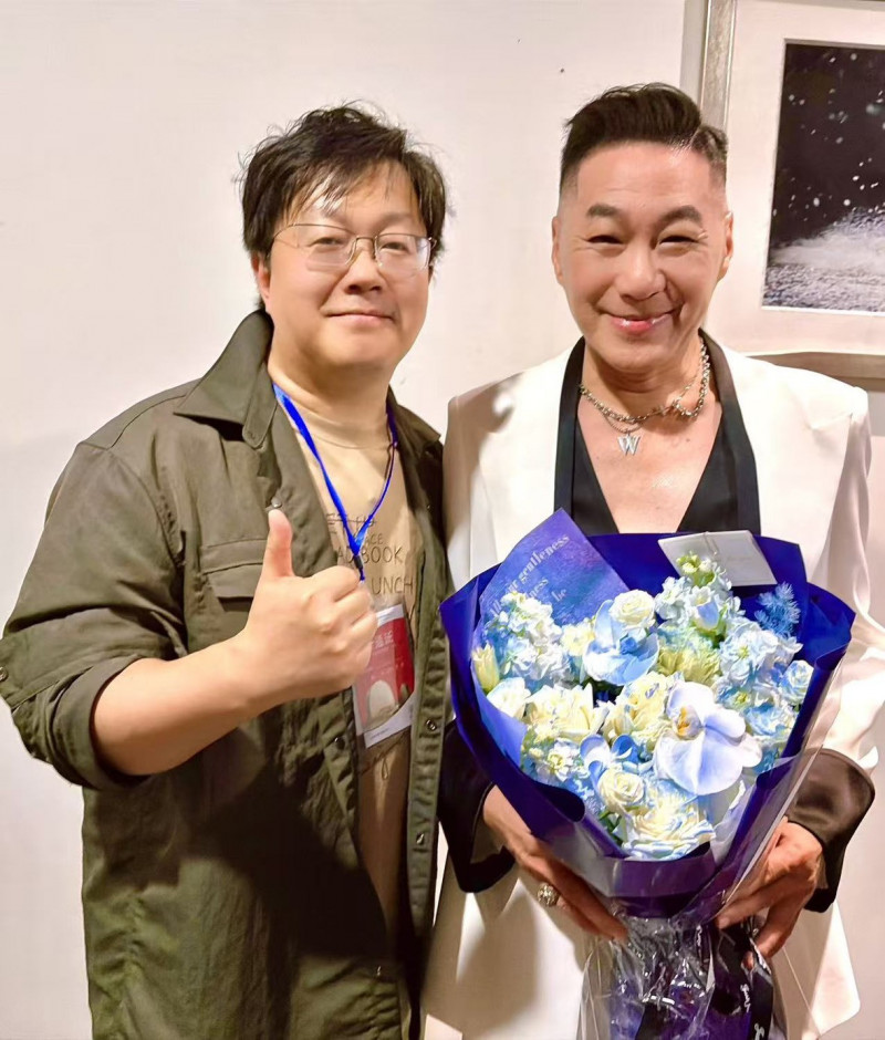 文章與音樂人崔軾玄合作多年，默契十足。（翰森娛樂提供）