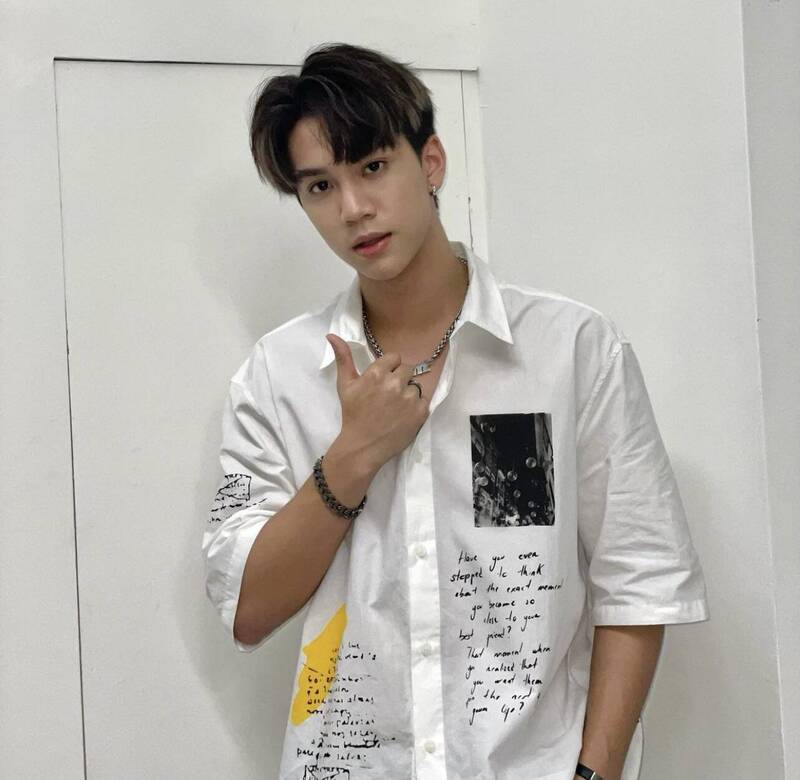 AcQUA源少年成員李秉諭。（翻攝自臉書）