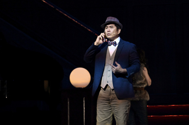 洪都拉斯在舞台劇《明星養老院》中有精彩演出。（金星文創提供）