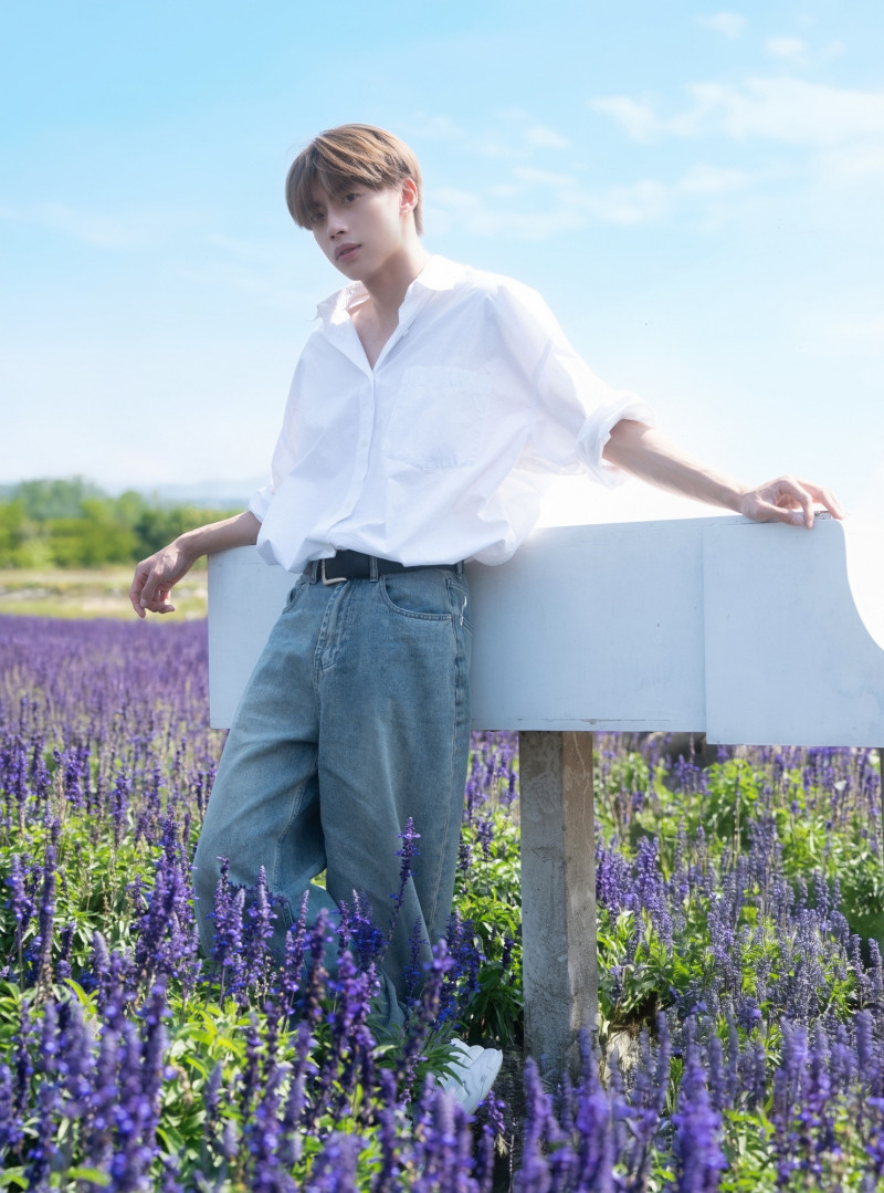 黃文廷化身溫柔陽光男友 。（索尼提供）