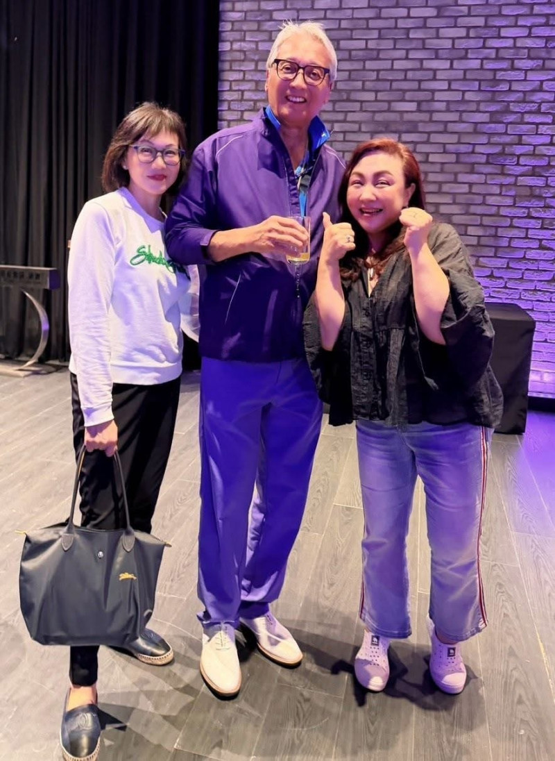 77歲秦祥林變這樣！美國現蹤被誇讚：人帥又會說話