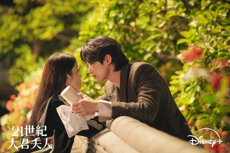 邊佑錫《21世紀大君夫人》今開播！IU有信心：我從未失去業界第一