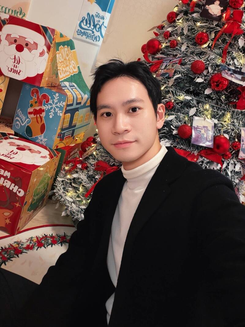 今日家寧全家與Andy老師進行調解，僅5分鐘就結束。（翻攝自臉書）