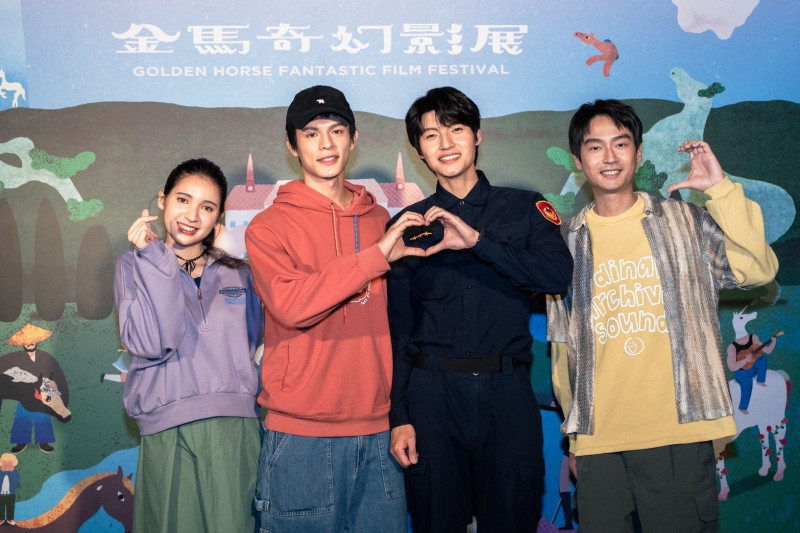 吃兩個便當還有腹肌 邱以太再獻「水蜜桃味」男男吻