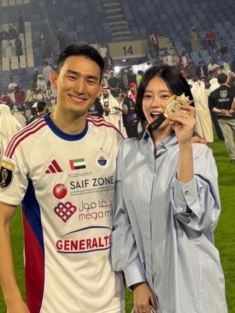 曹有鉉的弟弟曹侑珉（左）是足球選手，他的太太正是女團T-ara的成員昭妍。（翻攝自IG）