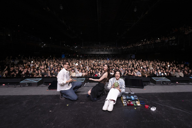 告五人波士頓開唱「台下全是學霸」 當場掏一物成員嚇傻