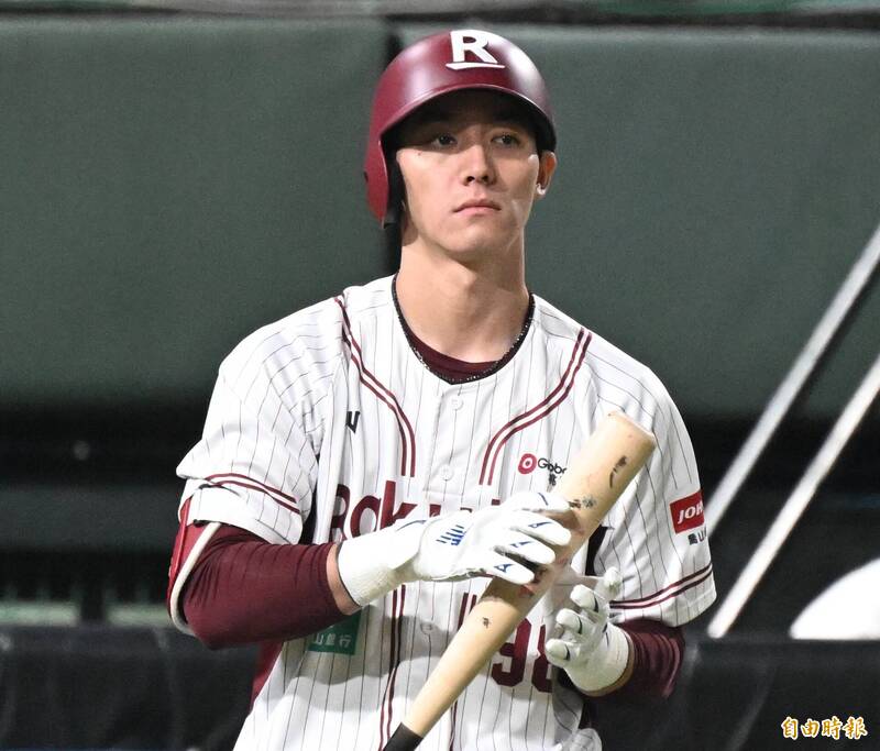 13歲少年讓出簽名球！爸最棒身教釣出陳晨威：直接找我領