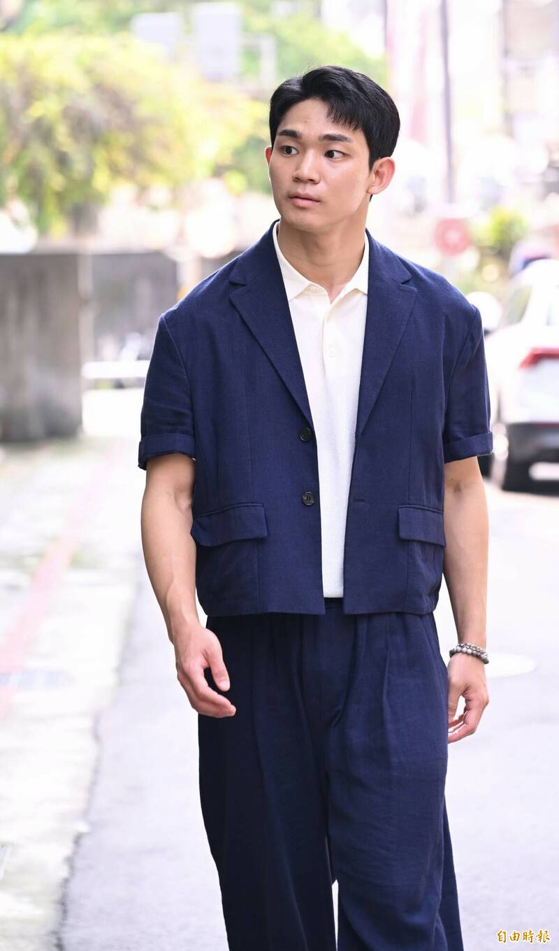 對於家人的問題，曹有鉉也大方回應。（記者潘少棠攝）