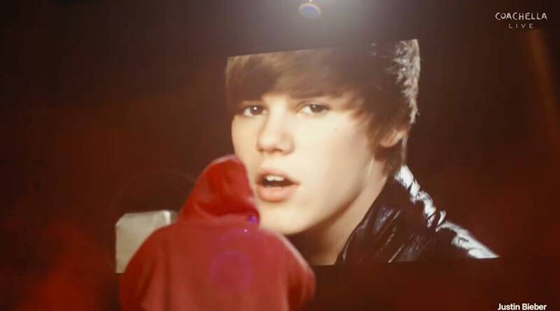 小賈斯汀科切拉唱《Baby》  核彈級回憶殺全場大合唱